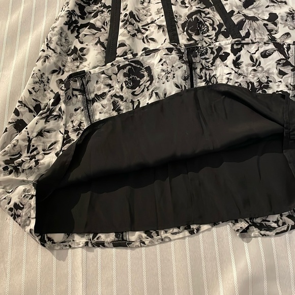 Talbots summer floral dress, size 4P, NWT - Picture 10 of 13